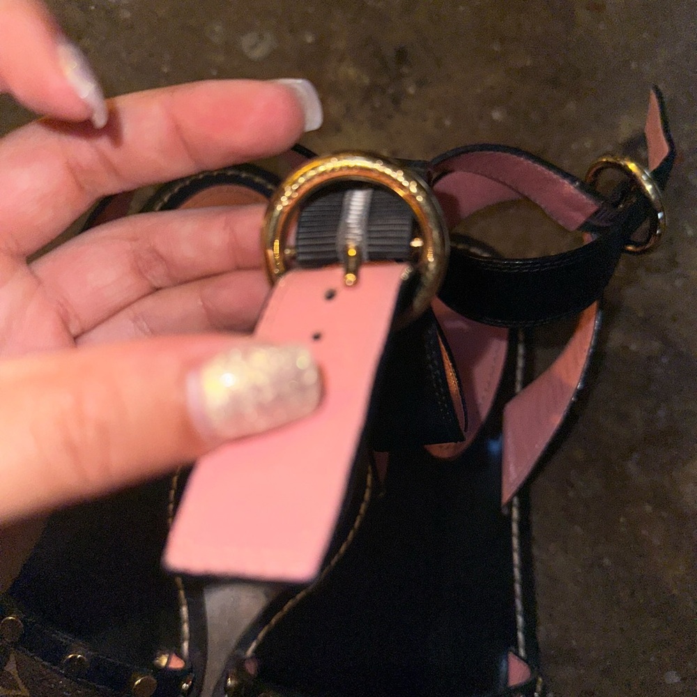 Louis Vuitton sandals - Picture 3 of 5